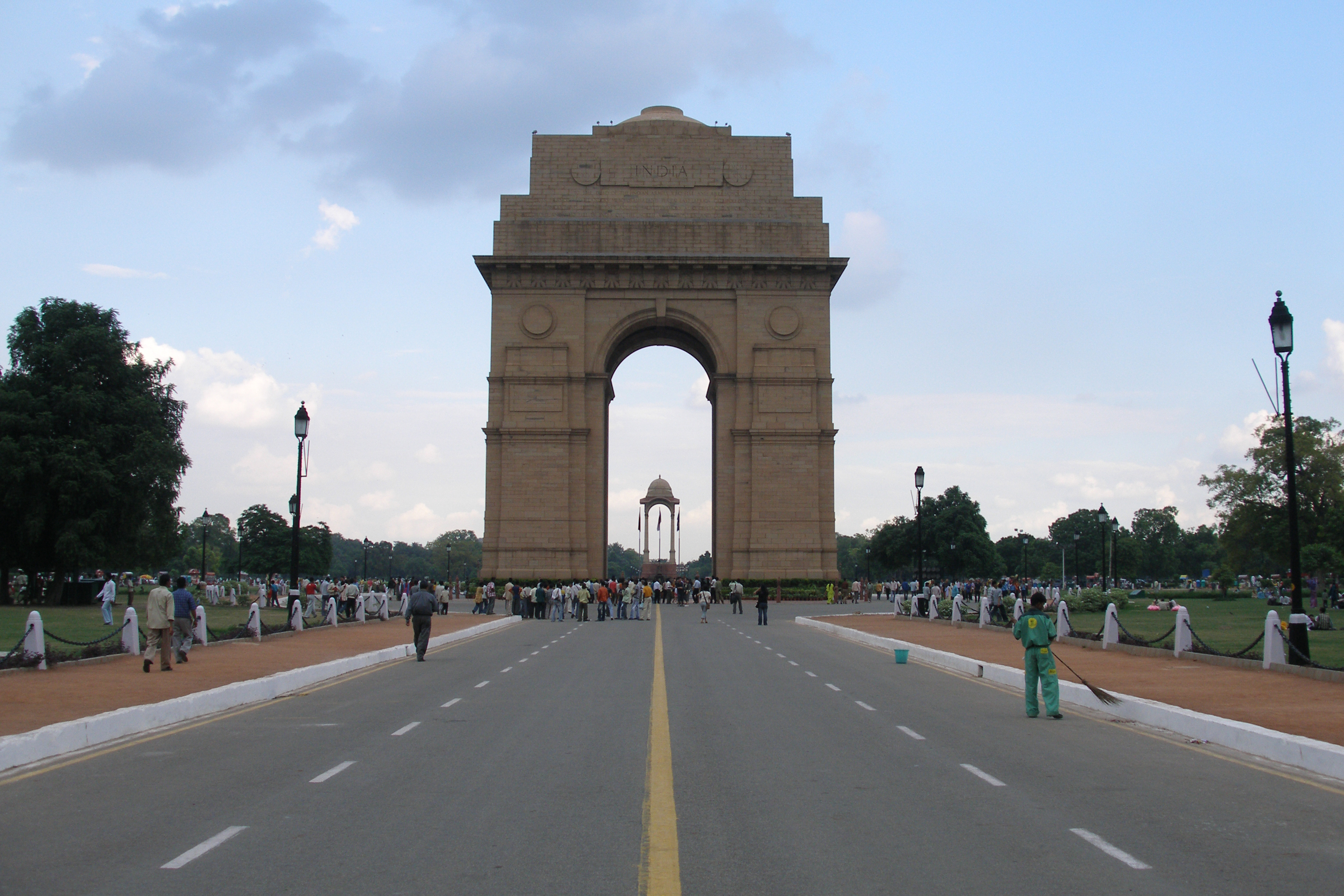 Delhi on a Budget: Cheap Routes, Stays and Tips — Delhi, India travel guide