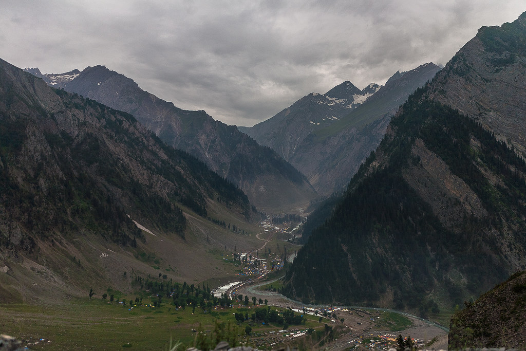 Kashmir on a Budget: Cheap Routes, Stays and Tips — Kashmir, India travel guide