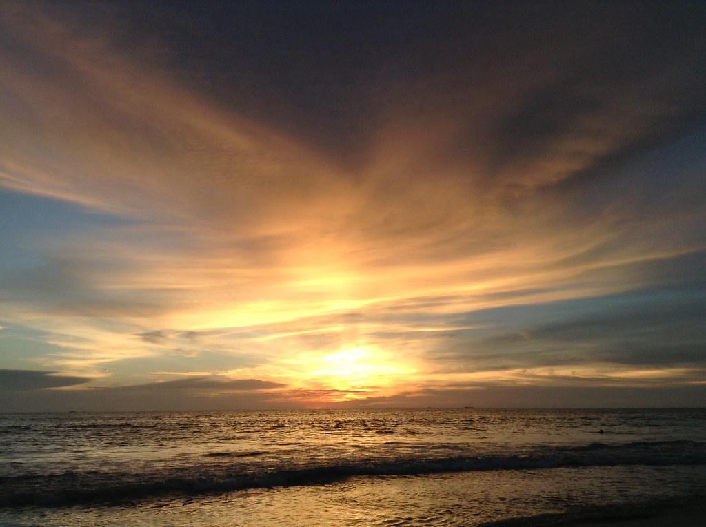 Padang on a Budget: Cheap Routes, Stays and Tips — Padang, Indonesia travel guide