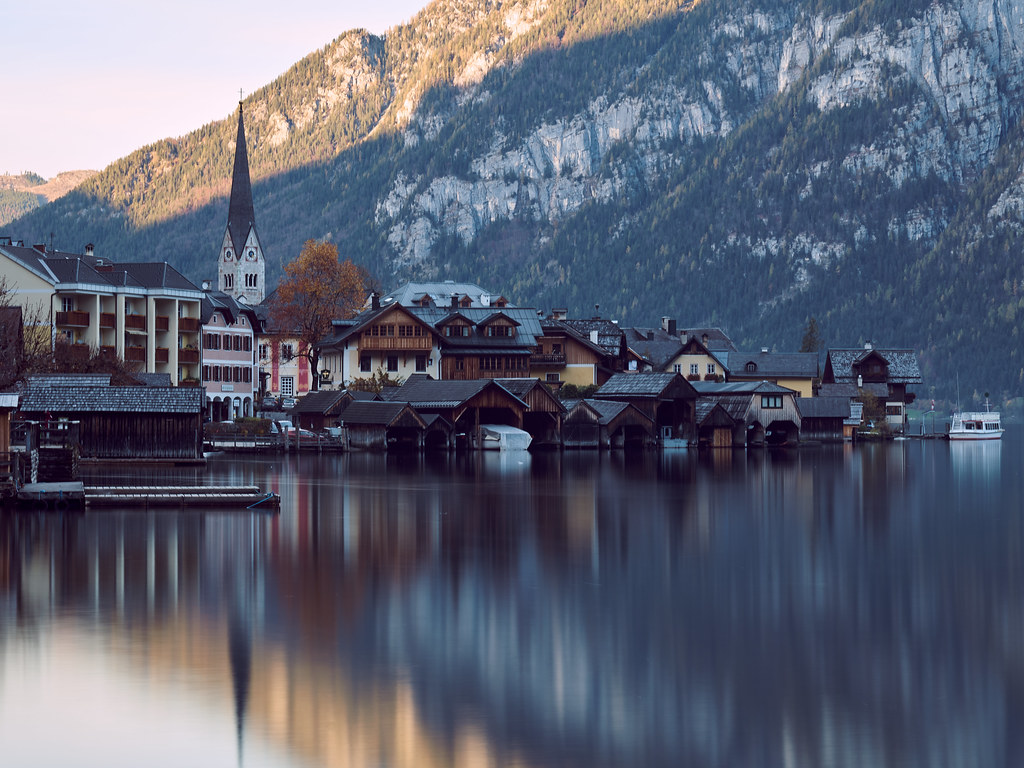 Hallstatt on a Budget: Cheap Routes, Stays and Tips